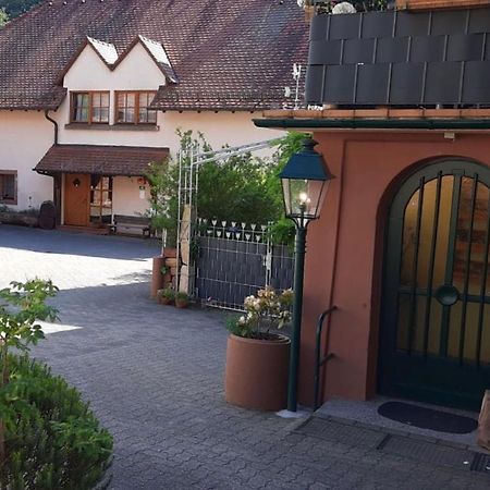 Pension - Gaestehaus Zum Pfaelzerwald Hinterweidenthal Exteriér fotografie
