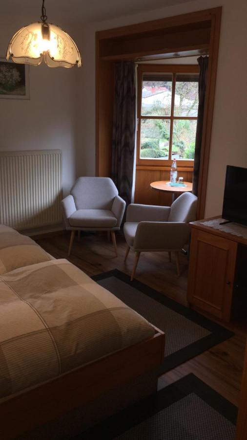 Pension - Gaestehaus Zum Pfaelzerwald Hinterweidenthal Exteriér fotografie