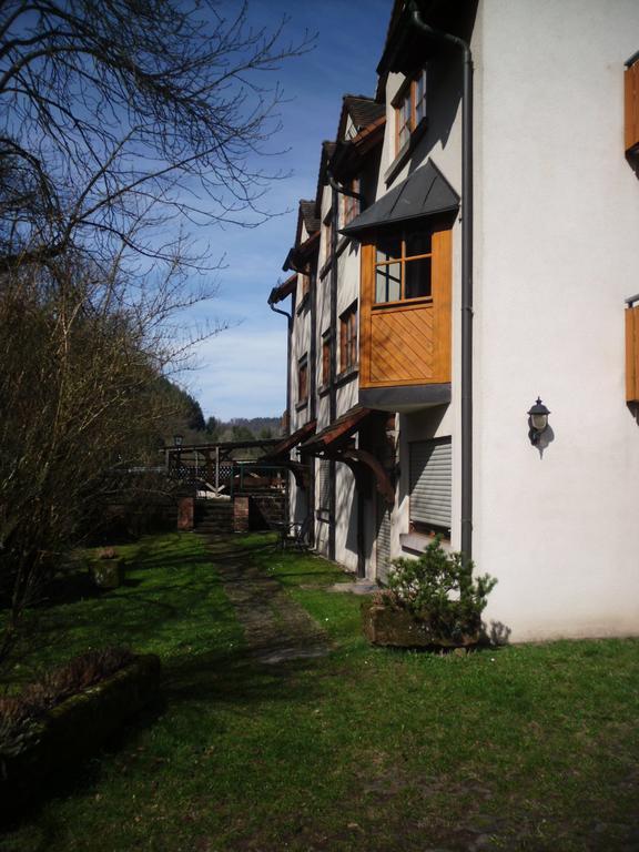 Pension - Gaestehaus Zum Pfaelzerwald Hinterweidenthal Exteriér fotografie