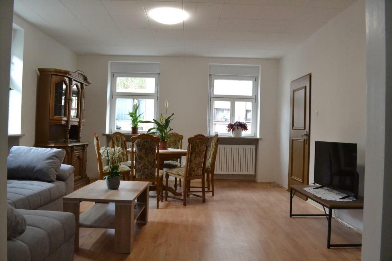 Pension - Gaestehaus Zum Pfaelzerwald Hinterweidenthal Exteriér fotografie