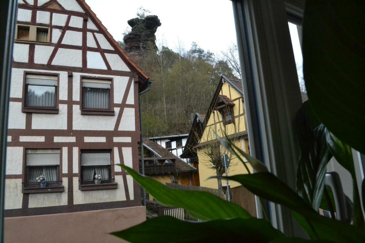 Pension - Gaestehaus Zum Pfaelzerwald Hinterweidenthal Exteriér fotografie
